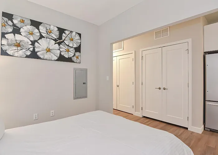 Global Luxury Suites East Boston